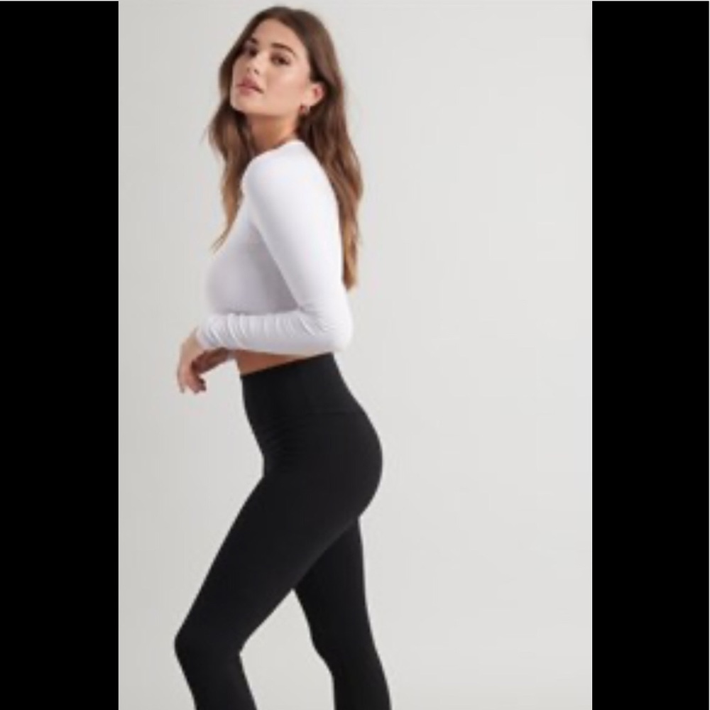 KYODAN leggings.